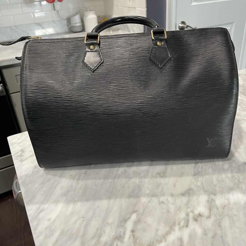 Louis Vuitton Epi speedy 35